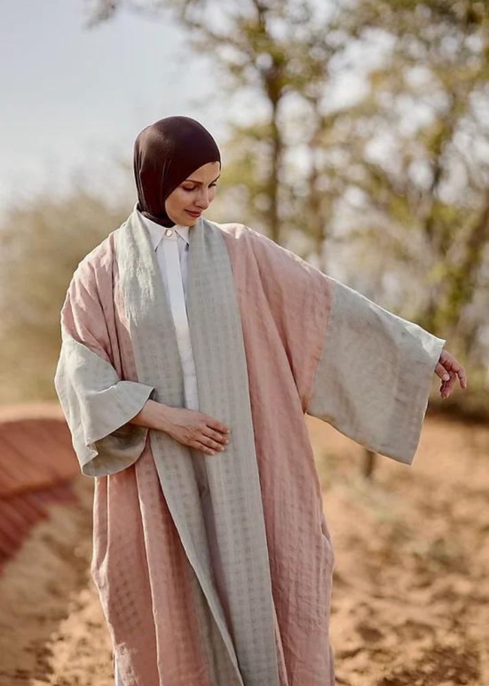 A Model Wearing Multicolor Linen Abidha Abaya - Mint + Pink, curated by Only Ethikal