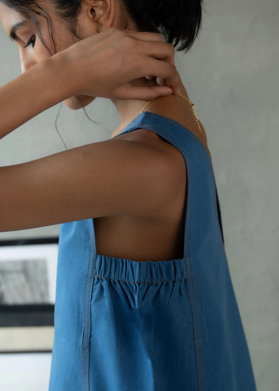 Explorer’S Note Top