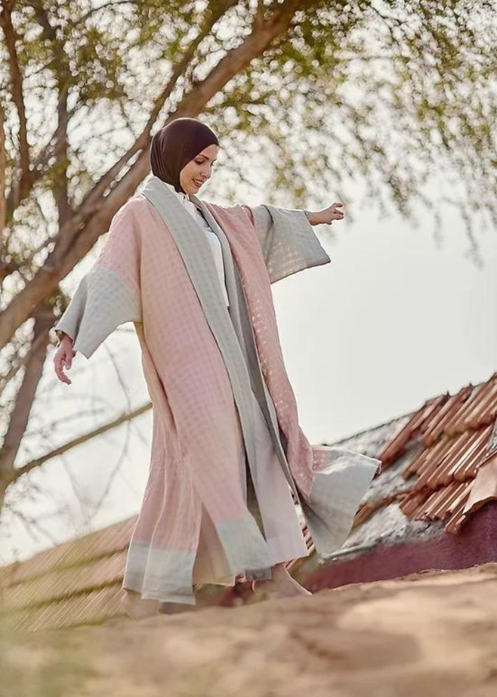 A Model Wearing Multicolor Linen Abidha Abaya - Mint + Pink, curated by Only Ethikal