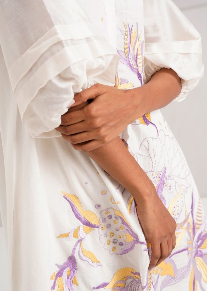 A Model Wearing White Handloom Cotton Suvi Set, curated by Only Ethikal