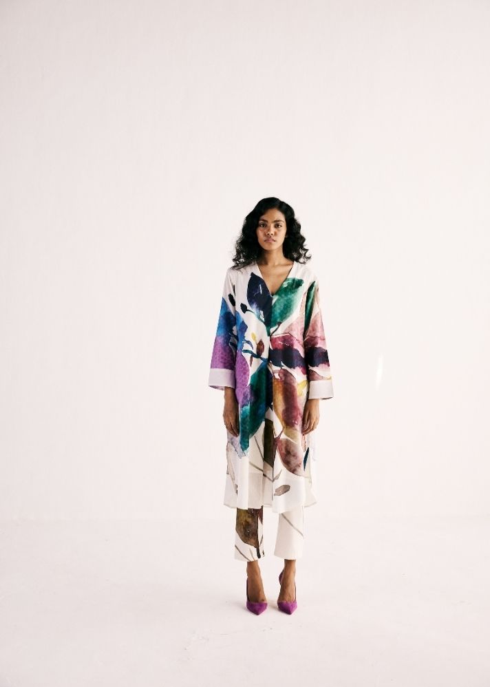 A Model Wearing Multicolor Cotton Mul Sunset Splash Kurta Set, curated by Only Ethikal