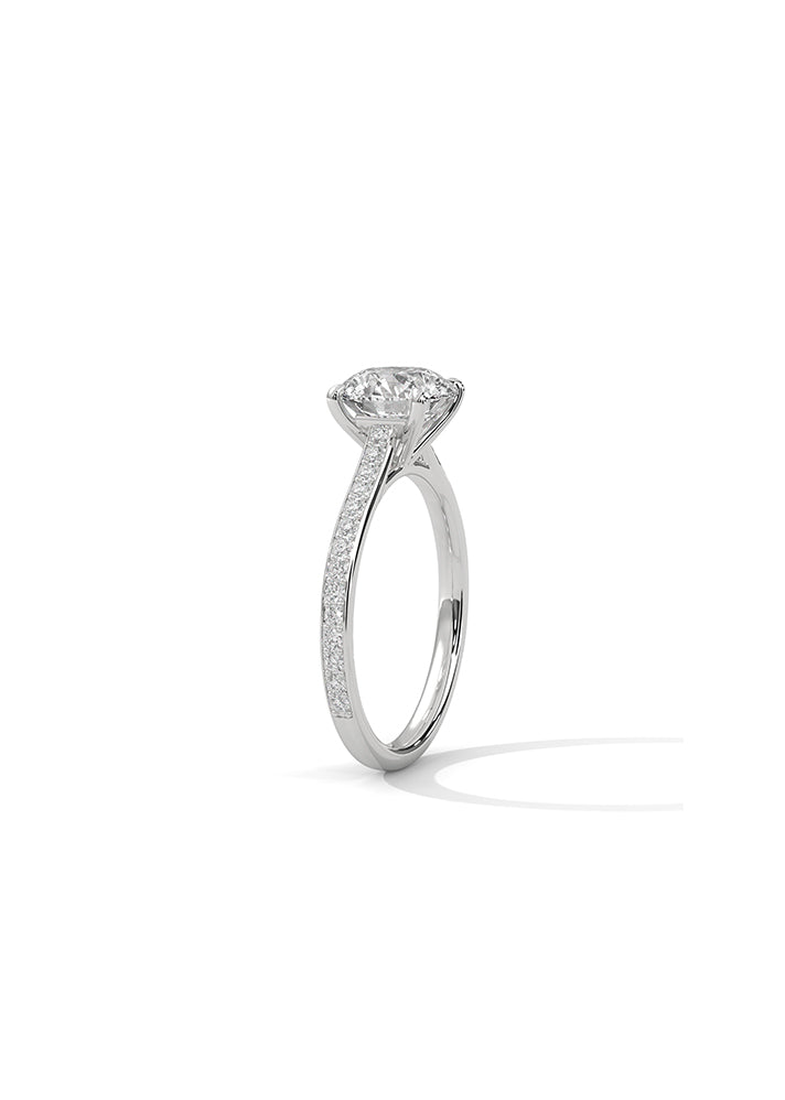 Solitaire Ring With 28 Diamonds-Cat0159