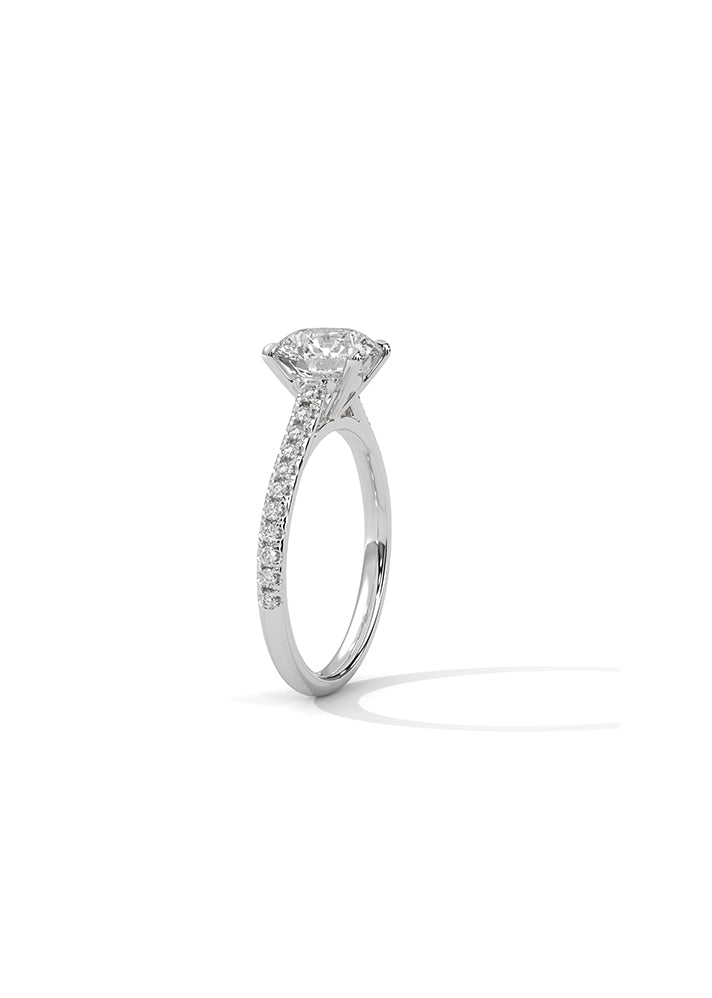 Solitaire Ring With 22 Diamonds-Cat0179