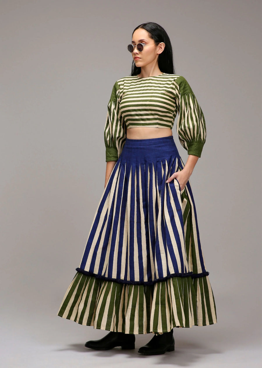 Egg-Shell Striped Crop Top & Skirt Set (2 Pcs)