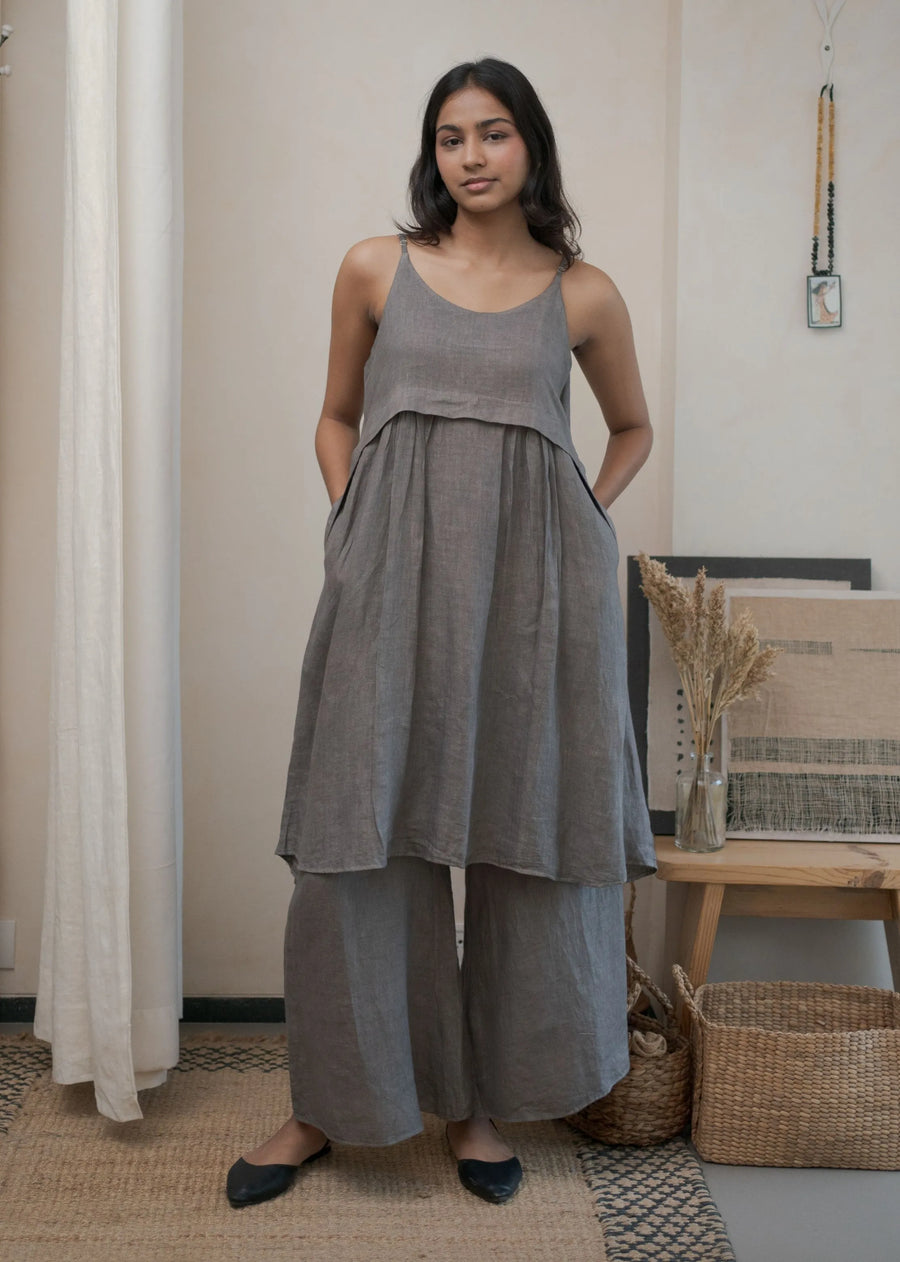 A Model Wearing Multicolor LINEN Pondi Set, curated by Only Ethikal