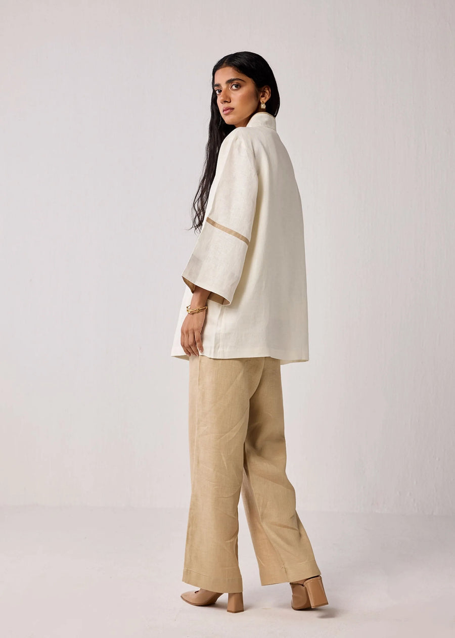 Relaxed Fit Hemp Overlay With Flared Sleeves In Off-White