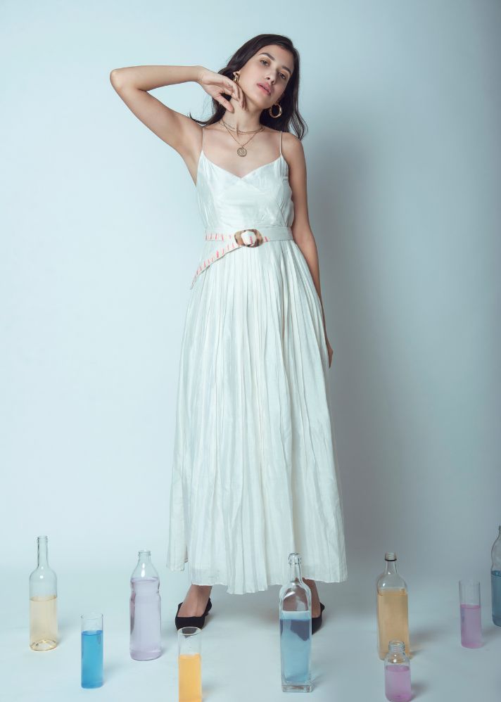 A Model Wearing White Handwoven Silk Pleated Pearl Dress In Silk
, curated by Only Ethikal