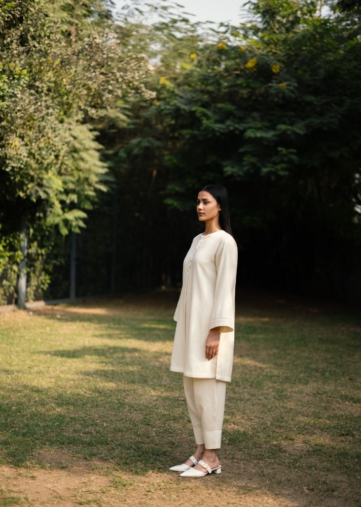 A Model Wearing White   Wool White  Iris Set ( With Stole ), curated by Only Ethikal