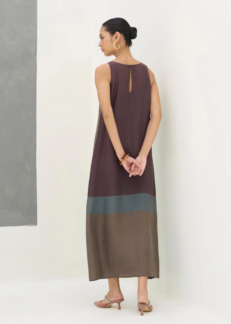 Nida Sleeveless Mulberry Silk Dress - Taupe Grey