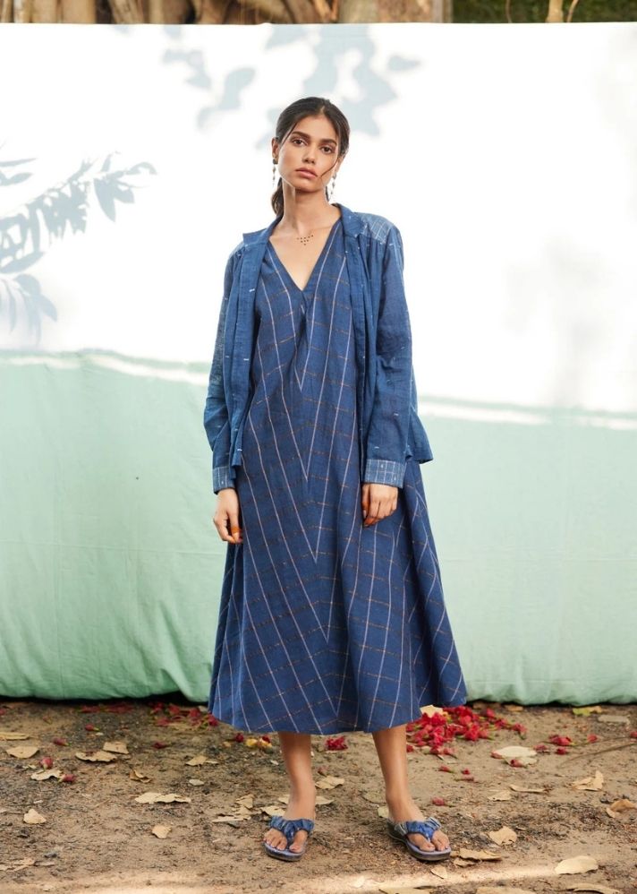 A Model Wearing Blue Jamdani Cotton Tarang Set, curated by Only Ethikal