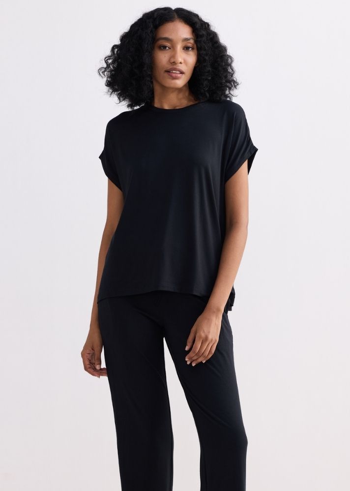 Relaxed Tee In Black