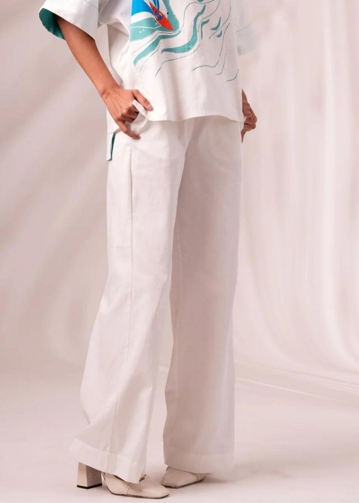 A Model Wearing White Cotton Twill  Gina Pant, curated by Only Ethikal