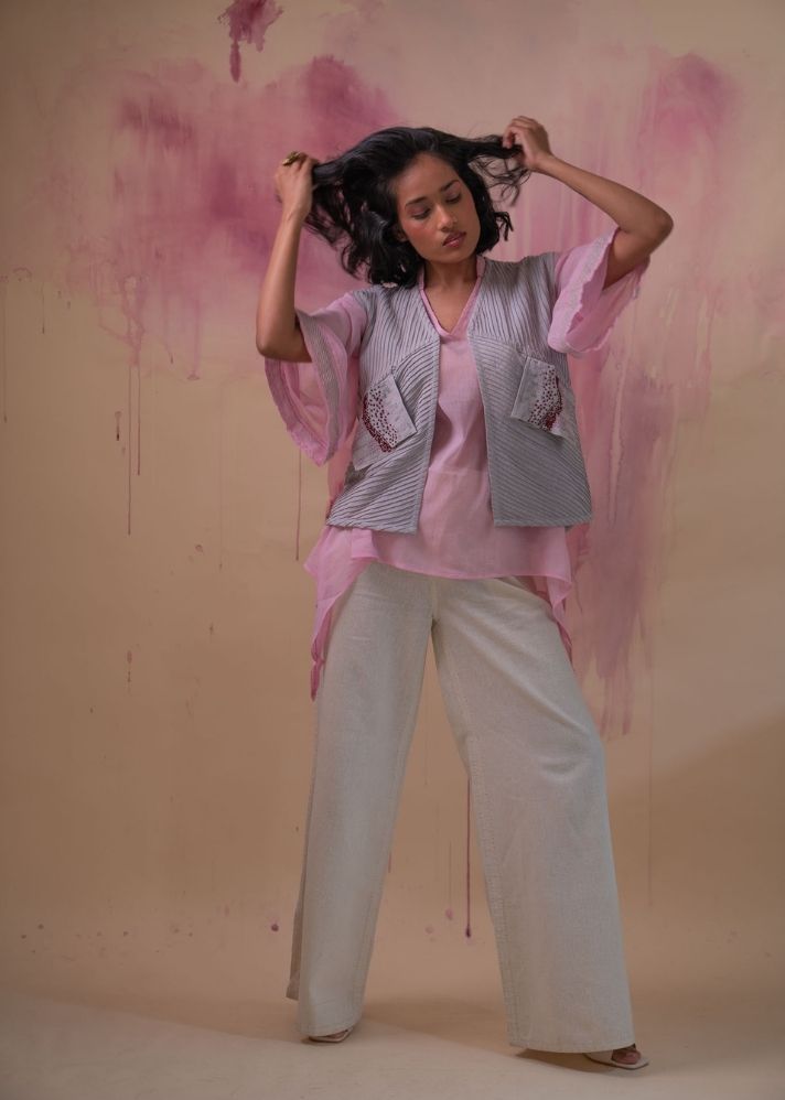 A Model Wearing Grey Pure Cotton Phosphene Unisex Cropped Jacket, curated by Only Ethikal
