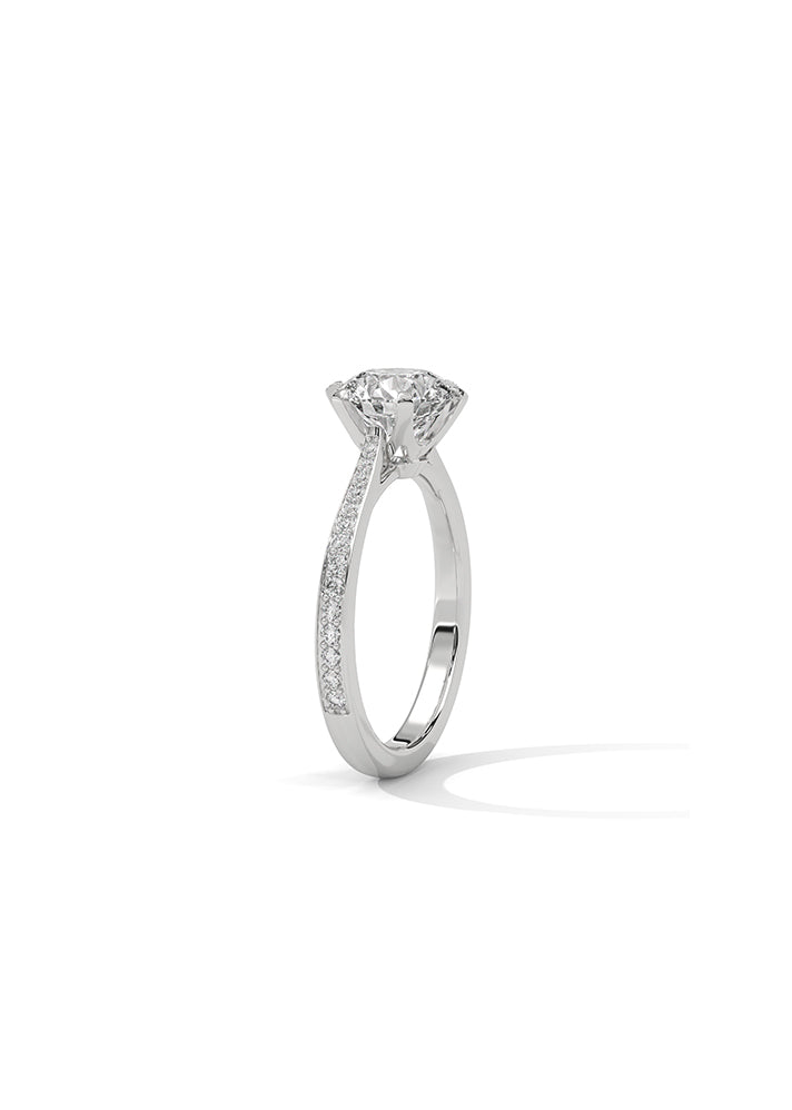 Solitaire Ring With 28 Diamonds-Cat0109