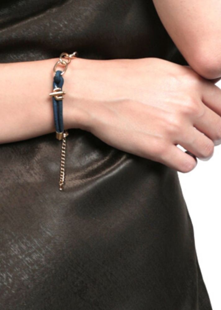 Arizona Bold Gold Bracelet In Navy Blue