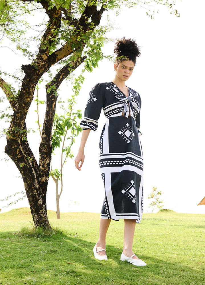 A Model Wearing Multicolor Linen Cotton Black Matchesdahlia Dress, curated by Only Ethikal