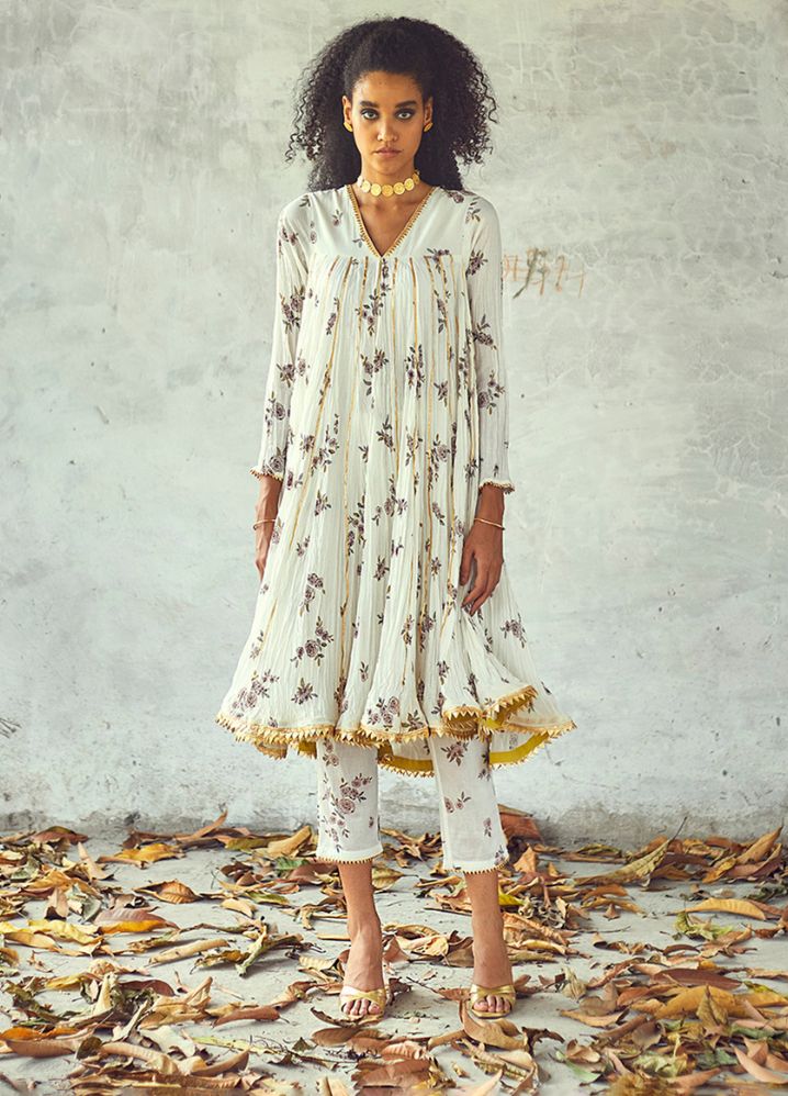 A Model Wearing White Pure Cotton Gulbahaar (Set Of 2), curated by Only Ethikal