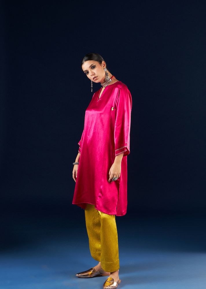 A Model Wearing Multicolor Silk Magenta Pink & Gold Yellow Kalidaar Kurta Set- FC-2303, curated by Only Ethikal