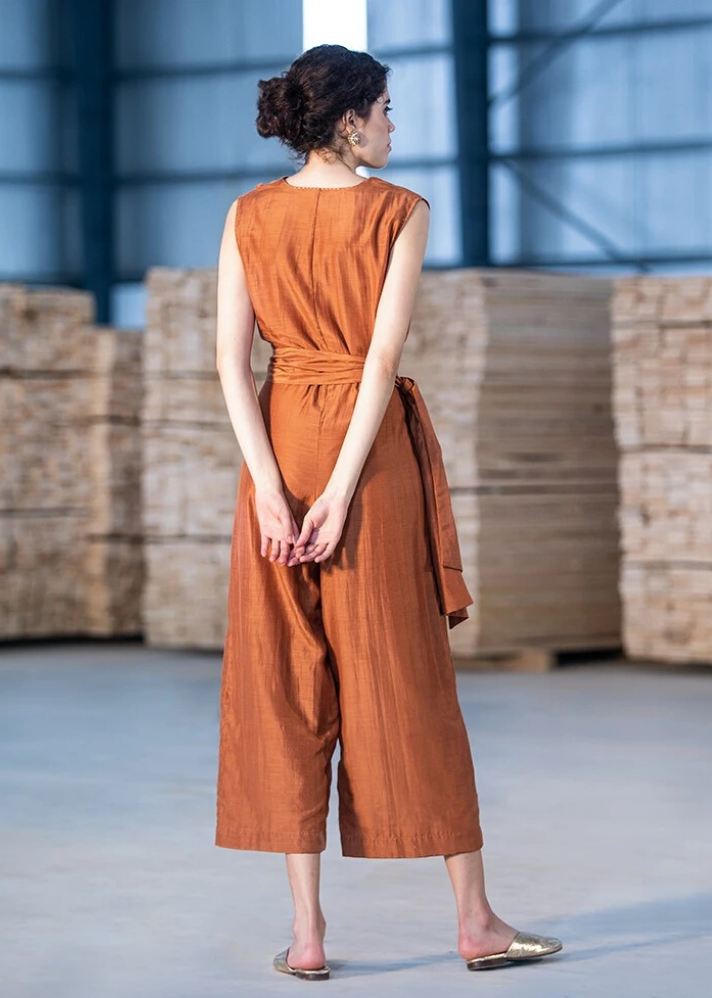 young woman in sustainable fashion Sarah jumpsuit curated by onlyethikal