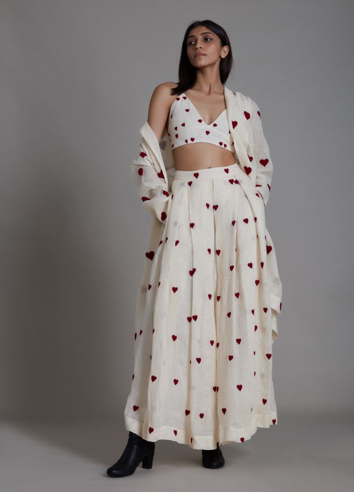 A Model Wearing White Linen Heart Counter Lehenga Set- Oatmeal, curated by Only Ethikal