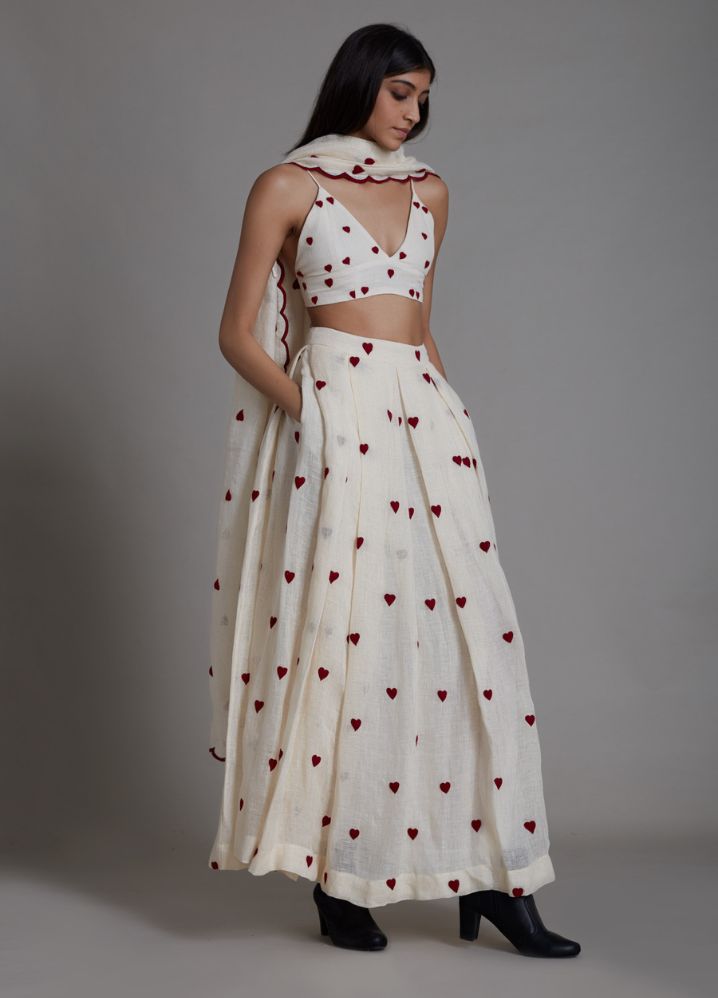 A Model Wearing White Linen Heart Counter Lehenga Set- Oatmeal, curated by Only Ethikal