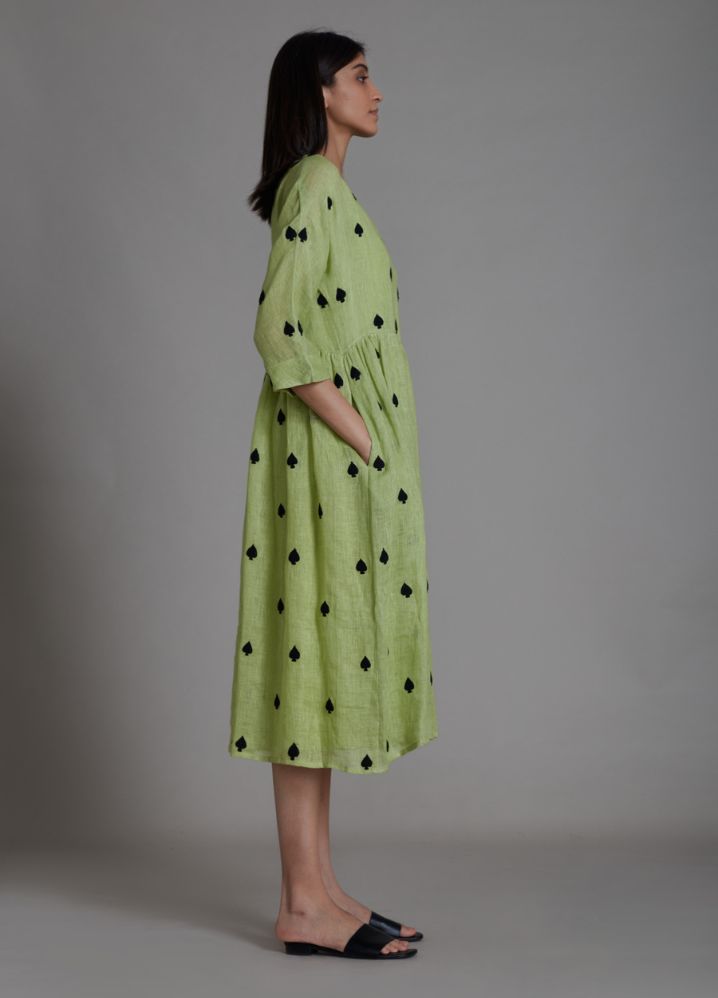 A Model Wearing Green Linen Teen Patti Dress- Green, curated by Only Ethikal