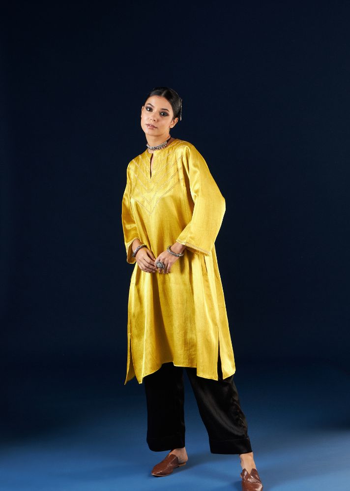 A Model Wearing Multicolor Silk Gold yellow & Coal Black Kalidaar Kurta Set- FC-2308, curated by Only Ethikal