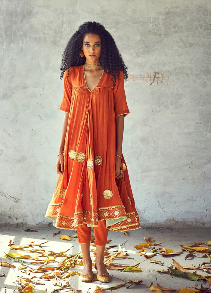 A Model Wearing Orange Pure Cotton Narangi Poshak (Set Of 2), curated by Only Ethikal