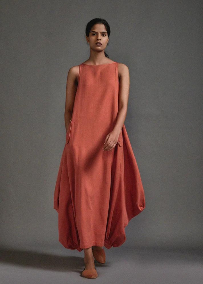 A Model Wearing Rust Handwoven Cotton New Vari Aakar , curated by Only Ethikal