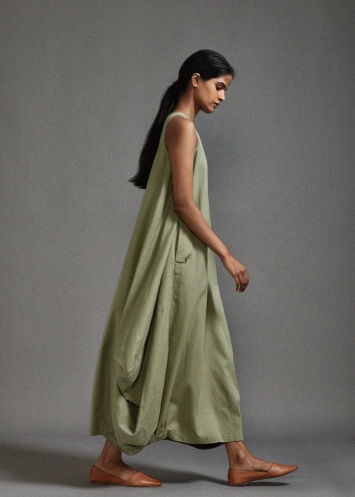 A Model Wearing Green Handwoven Cotton New Vari Aakar , curated by Only Ethikal