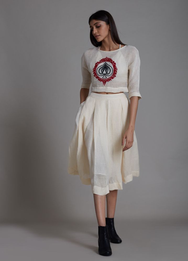 A Model Wearing White Linen Solo Skirt - Oatmeal, curated by Only Ethikal