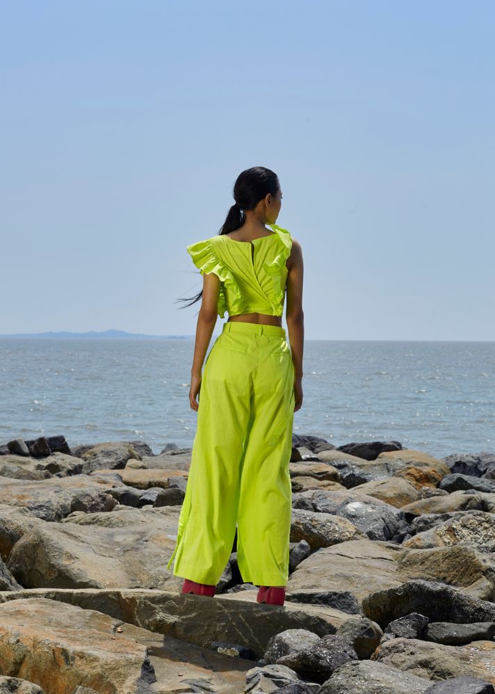 A Model Wearing  https://cdn.shopify.com/s/files/1/0084/9261/3692/files/Mati_-_Karang_10_b0a9f5f1-6f7e-4dec-a8a7-af43fbf3f8dc.jpg?v=1685082799 3, curated by Only Ethikal