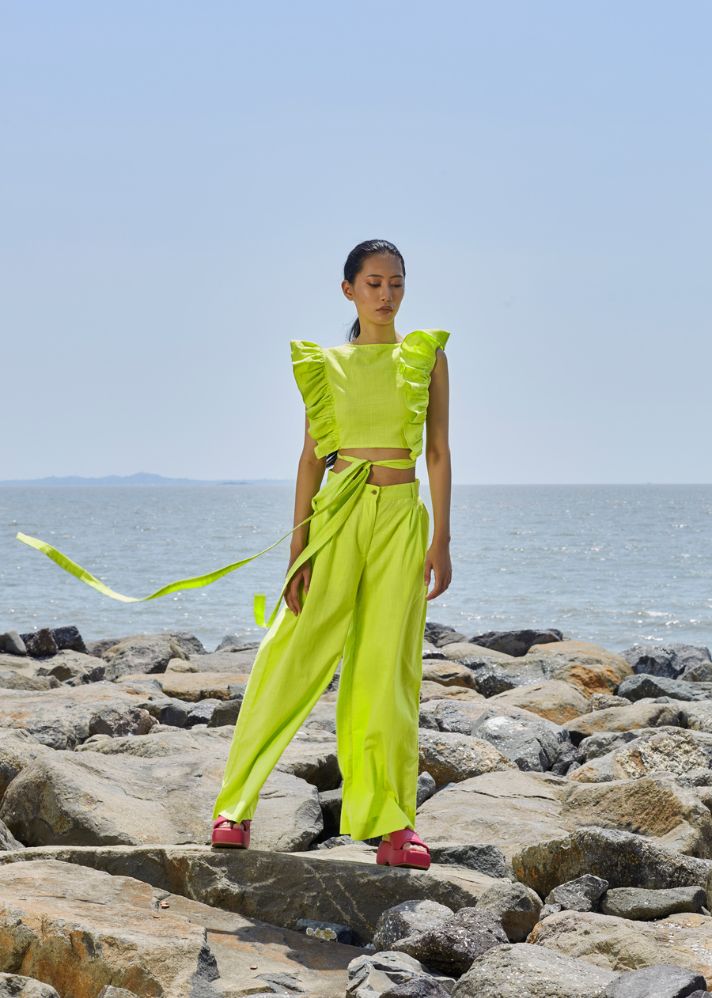 A Model Wearing  https://cdn.shopify.com/s/files/1/0084/9261/3692/files/Mati_-_Karang_6_cb2c1f8d-56d7-4da5-a3a9-d4b4ded8325f.jpg?v=1685085403 1, curated by Only Ethikal