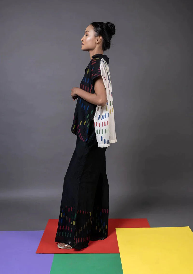 A Model Wearing Black Handwoven Cotton Hill View , curated by Only Ethikal