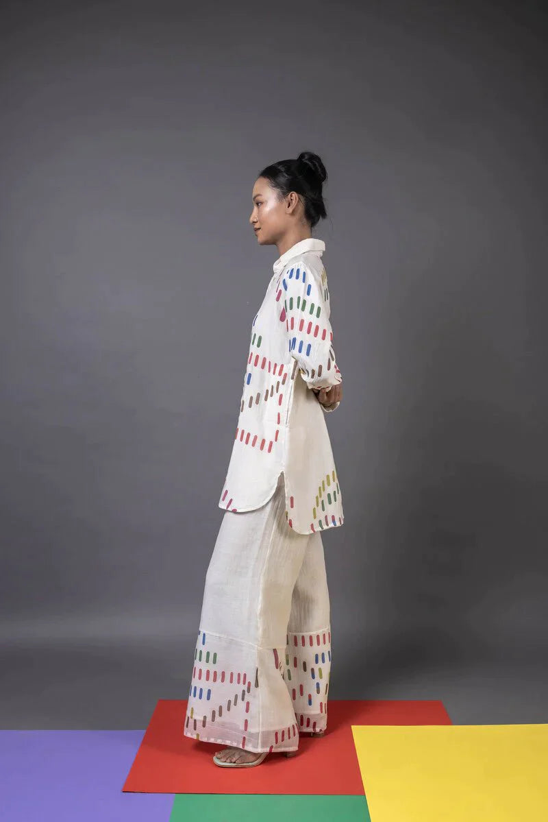 A Model Wearing White Handwoven Cotton Kovan, curated by Only Ethikal