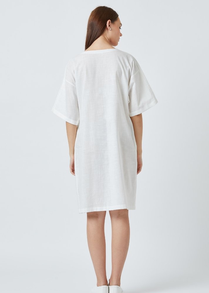 Women wearing pure Cotton White tunic dress by Doodlage curated by Only ethikal 